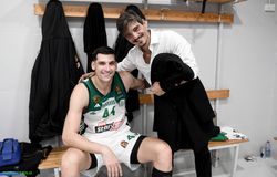 Στα αποδυτήρια του Παναθηναϊκός AKTOR ο Δημήτρης Γιαννακόπουλος