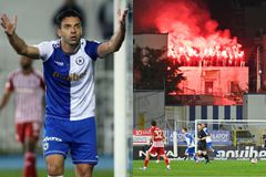 Τζαβέλλας: «Επτά στο μπαλκόνι και οκτώ στη δίπλα ταράτσα - Γνήσιοι, χαρούμενοι!»