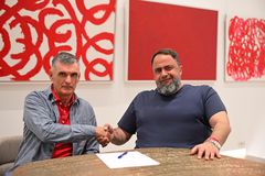 Το photostory της ανανέωσης του Μεντιλίμπαρ με τον Ολυμπιακό (pics)