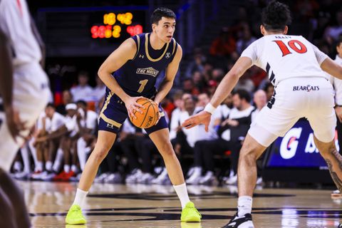 Η παρουσία των Ελλήνων στο NCAA: Ξεχώρισε με διψήφιο αριθμό πόντων ο Ροζακέας