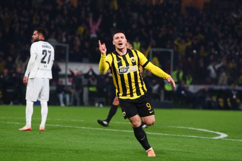 Το «τρελό» πρώτο εξάμηνο του Γιόβιτς με την φανέλα της ΑΕΚ