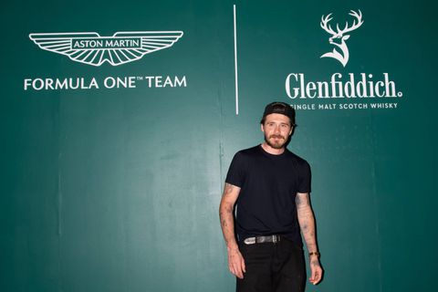 Ο Μπρούκλιν Μπέκαμ μπλόκαρε τους γονείς και τα αδέρφια του στα social media