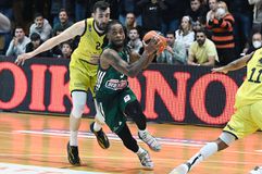 Το καλάθι του Λι στα 6 δέκατα πριν το τέλος που γλίτωσε τον Παναθηναϊκό (vid)