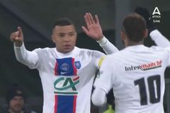 Σαρωτική Παρί τέσσερα γκολ σε ένα ημίχρονο, χατ τρικ ο Εμπαπέ (vid)