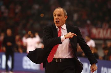 Ο Ετόρε Μεσίνα καθησυχάζει τους οπαδούς της Αρμάνι Μιλάνο και ζητάει υπομονή