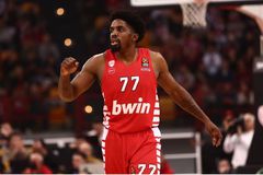 Χωρίς τον ΜακΚίσικ ο Ολυμπιακός στο Περιστέρι