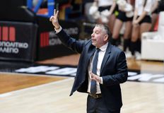 Παπαθεοδώρου: «Μας σεβάστηκε πάρα πολύ ο Ολυμπιακός»