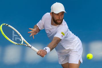 «Μεθάνε και μετά διαιτητεύουν! Πώς είναι δυνατόν αυτό, ρε φίλε;!» Γάλλος τενίστας τιμωρήθηκε για κατηγορίες και προσβολές στη Μελβούρνη