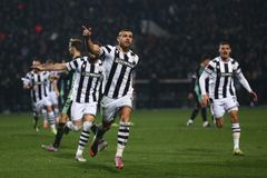 Μόνο ο ΠΑΟΚ του Λουτσέσκου και άλλες τέσσερις ομάδες έχουν κερδίσει τη Μπέτις τη φετινή σεζόν