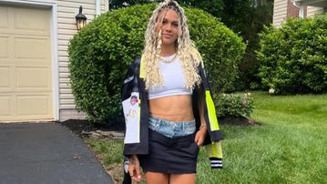 Η κόρη του Ρόντμαν έγινε η πιο ακριβοπληρωμένη παίκτρια στην ιστορία του γυναικείου ποδοσφαίρου (pics)