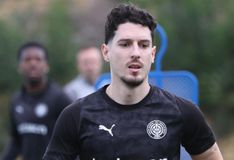 Κανελλόπουλος: «Επέστρεψα στην Ελλάδα για μία μεγάλη ομάδα όπως ο ΟΦΗ» (vid)