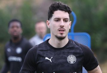 Κανελλόπουλος: «Επέστρεψα στην Ελλάδα για μία μεγάλη ομάδα όπως ο ΟΦΗ» (vid)