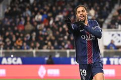 Με λυτρωτή τον Μπαρκολά, η Παρί Σεν Ζερμέν πέρασε από την έδρα της Οσέρ