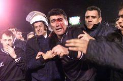 Τα 10 πιο επεισοδιακά ντέρμπι «αιωνίων»: Από το ξύλινο φέρετρο μέχρι τον ξυλοδαρμό του Ευθυμιάδη (vids)