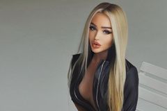 H πρώην σύντροφος του Βέρμπιτς προαναγγέλλει την παρουσία της στο ντέρμπι Ολυμπιακός - Παναθηναϊκός