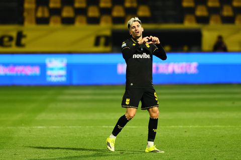 Ο Γκαρέ... κλέβει τη φανέλα βασικού από τον Πέρεθ