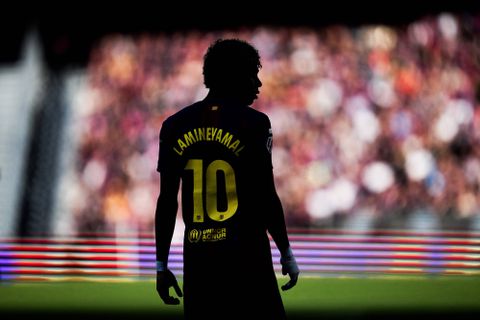 Ο Γιαμάλ 100άρισε και ξεπέρασε Μέσι και Μπόγιαν