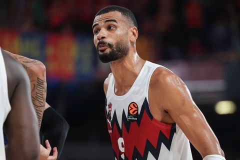 Θέλει Λουβαβού-Καμπαρό η Μπαρτσελόνα