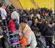 Επεισόδια σε φιλικό για τους σεισμόπληκτους στην Τουρκία ανάμεσα σε οπαδούς της Φενέρμπαχτσε και της Ζενίτ! (vid)