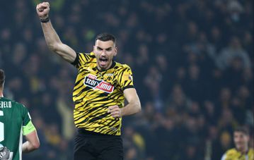 Ο Μήτογλου είδε τους κόπους του να ανταμείβονται! (vids)