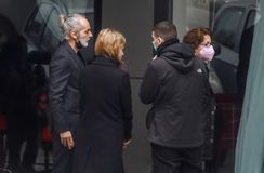 Εξαλλοι με τις ερωτήσεις του συνηγόρου υπεράσπισης οι γονείς του Άλκη: «Πόσους φόνους πρέπει να κάνετε» (vid)