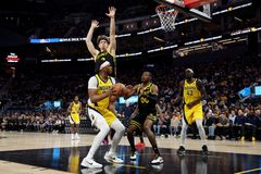 Οι Πέισερς νίκησαν στο Γκόλντεν Στέιτ και μπήκαν σε τροχιά Playoffs - Νίκες για τους κορυφαίους της Δύσης (vids)