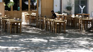 25η Μαρτίου: Κρασί, ρετσίνα, τσίπουρο ή ούζο ταιριάζουν με τον μπακαλιάρο σκορδαλιά;