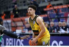 ΑΕΚ: Εκτός ο Γκρέι-  Στην εξάδα ξένων ο Ομπιέσε στο ματς κόντρα στο Μαρούσι