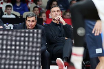 Μπαρτζώκας: «Είμαστε ένα νοσοκομείο - Θα παίξει την Τρίτη ο Γκος»