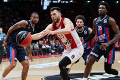 «Περίπατος» του Ολυμπιακού των πολλών απουσιών κόντρα στον Πανιώνιο με σούπερ Πίτερς