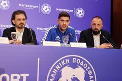 Πρώτη συνάντηση για την αποστολή της Εθνικής ενόψει των δύο φιλικών (vid)