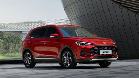 MG ZS Max: Υβριδικό ή βενζίνης, με αρχική τιμή κάτω από 20.000 ευρώ