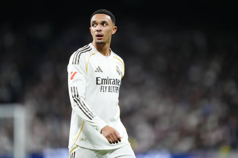 Όποιος καθυστερεί στην προπόνηση της Ρεάλ δεν παίζει: Ο Άρνολντ έμεινε εκτός για το ματς με την Ατλέτικο λόγω αργοπορίας