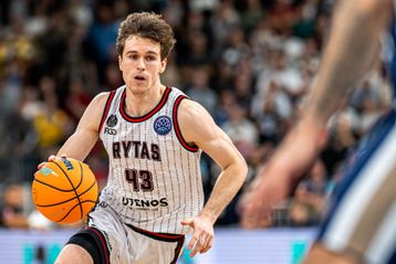 Πράγματα και θαύματα από τον Σαργκιούνας με 43 πόντους και 9/9 τρίποντα (vid)