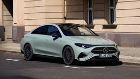 Στις εκθέσεις Mercedes-Benz η νέα υβριδική CLA (εξοπλισμός - τιμές)