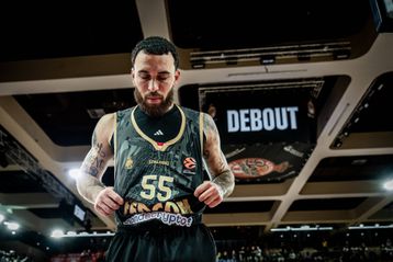 Στροφή της Μπαρτσελόνα στον Μάικ Τζέιμς - Απομακρύνεται ο Φρανσίσκο