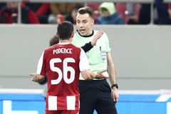 Τι είπε η Ελένη Λαμπαδαρίου για τις επίμαχες φάσεις στα ματς του Ολυμπιακού και του Παναθηναϊκού