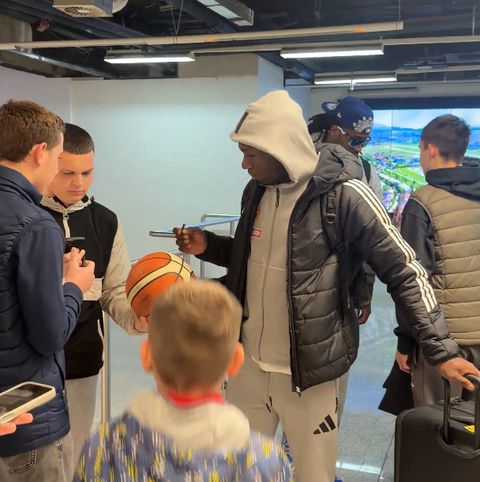 Θερμή υποδοχή για τον Παναθηναϊκό στο Σαράγεβο (vid)