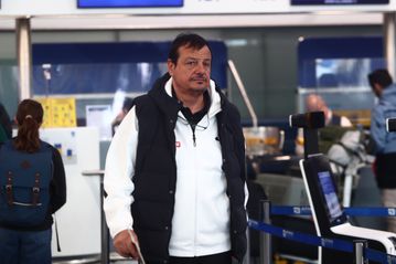 Αταμάν: «Θα προτιμούσα να μην υπήρχε πόλεμος και να παίζαμε στο Ντουμπάι» (vid)