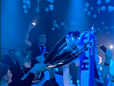 Γλέντι στη Λιόλιου στον Ηρακλή μαζί με την κούπα του πρωταθλητή (vid)