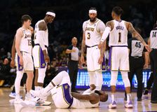 Ο Ντίλον Μπρουκς χτύπησε τον ΛεΜπρόν στην... ευαίσθητη περιοχή και αποβλήθηκε (vid)