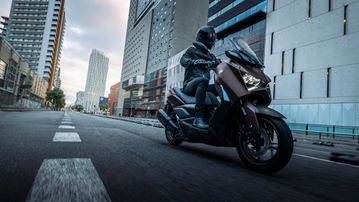 Yamaha XMAX 125 & ΧΜΑΧ 300 με δώρο 200€ σε Κιτ Γνήσιων Αξεσουάρ