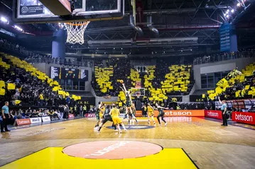 Κατάμεστη η SUNEL Arena για το Game 3 της ΑΕΚ με τη Ναντέρ