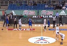 Τρομερή ένταση Σπανούλη και Σερέλη – Μπήκαν στη μέση οι διαιτητές και αποφεύχθησαν τα χειρότερα (vid)