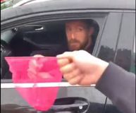 Απίθανο: Οπαδός της Ίντερ έδωσε απόχη στον Ατσέρμπι για να «πιάσει» τον Χάαλαντ (vid)