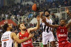 Η επιστροφή στο ΣΕΦ και τα εισιτήρια του Ολυμπιακού για το τρίτο παιχνίδι με τον ΠΑΟΚ