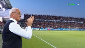 Συγκίνηση για τον θρύλο Κλαούντιο Ρανιέρι - Όλο το γήπεδο, ακόμη και ο διαιτητής αποθέωσε τον Ιταλό προπονητή