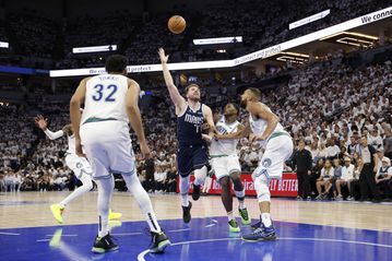 O Ντόντσιτς... χόρεψε τους Λύκους και οι Μάβερικς έκαναν το break στη Μινεσότα (vids)