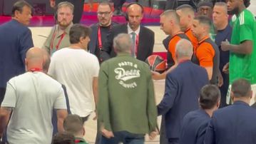 Final Four: Ένταση με Γιαννακόπουλο και διαιτητές στο ημίχρονο (vid)