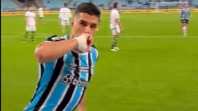 Ο Λουίς Σουάρες σκόραρε κι έβαλε τέλος στις φήμες ότι σταματάει το ποδόσφαιρο (vids)